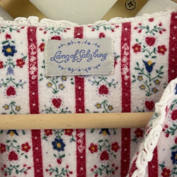 Lanz of Salzburg Nightgown Size Large? XL? ? Granny Hearts Flowers Sleep Cottage - Picture 6 of 9